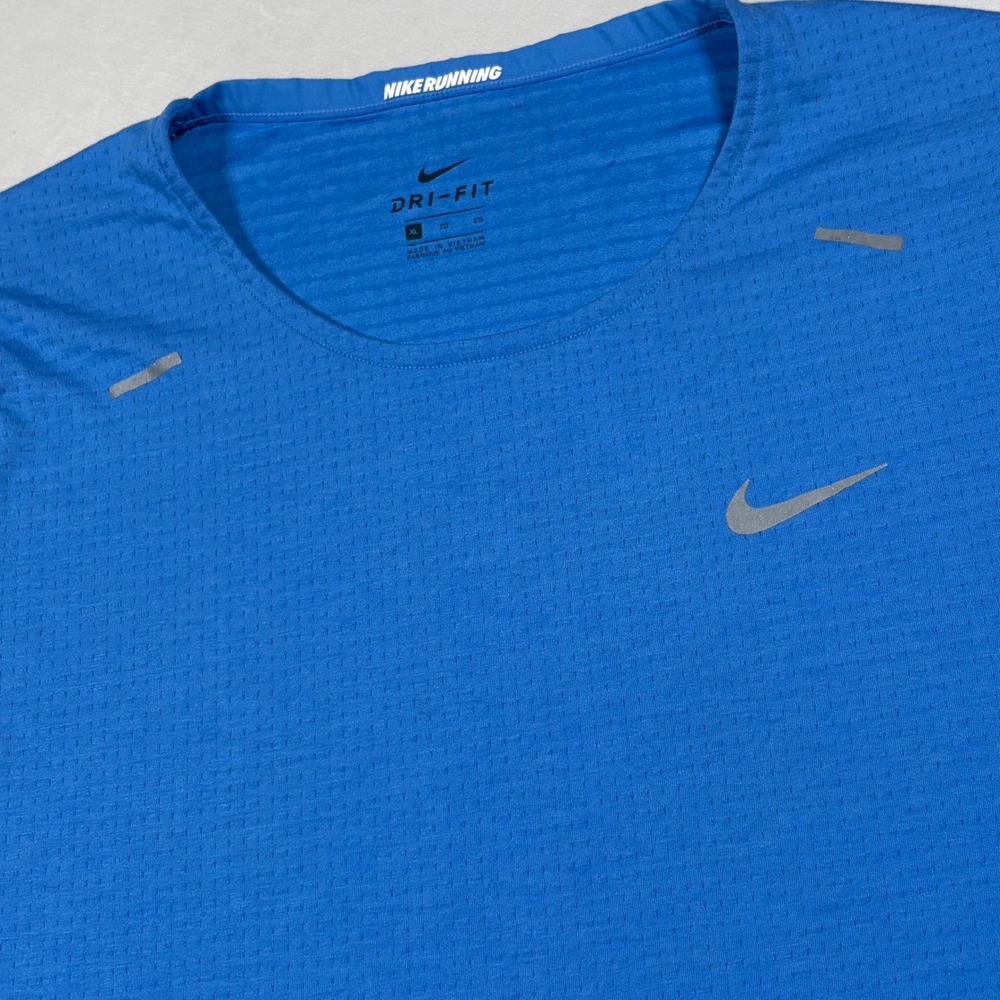 Nike T-Shirt Mens XL Dri-FIT Running Blue Reflective DD1534-402
